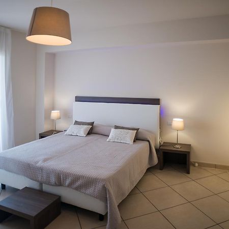 Bed and Breakfast Riva Del Sol Санта-Тереза-ді-Рива Екстер'єр фото