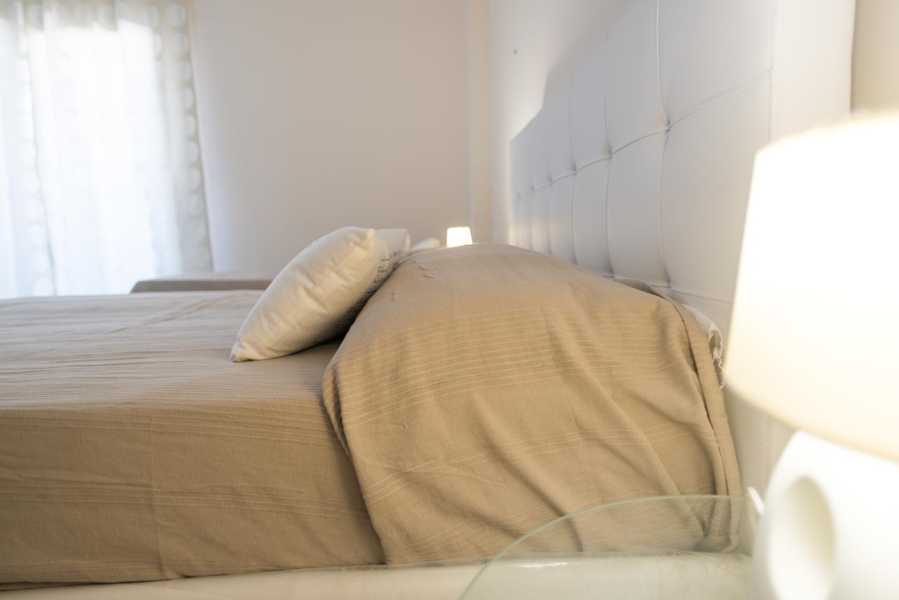 Bed and Breakfast Riva Del Sol Санта-Тереза-ді-Рива Екстер'єр фото